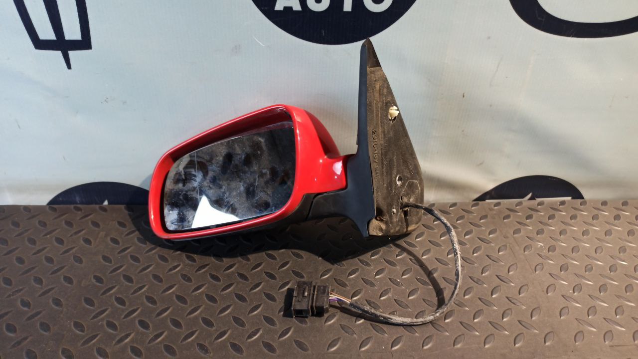 Зеркало левое Volkswagen Golf/4 1997-2006