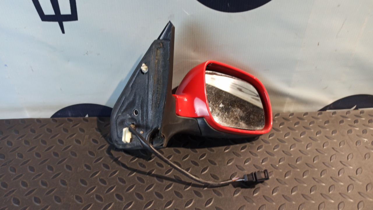 Зеркало правое Volkswagen Golf/4 1997-2006