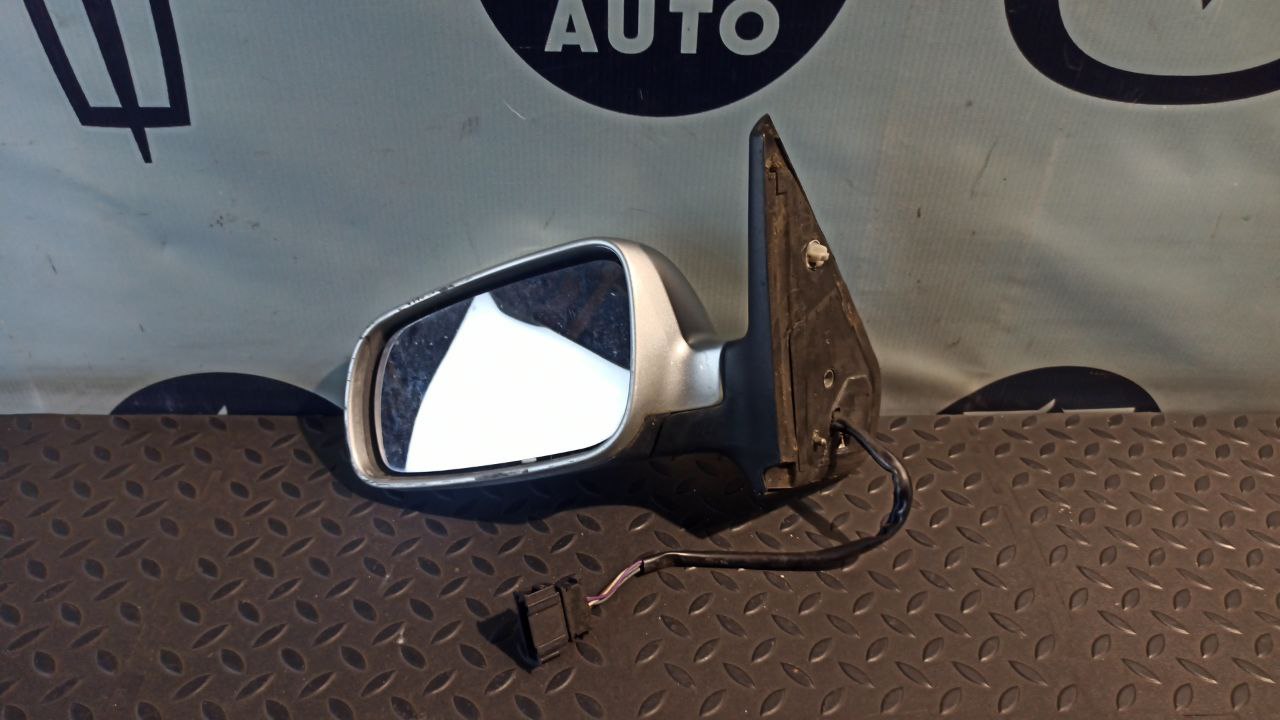Зеркало левое Volkswagen Golf/4 1997-2006