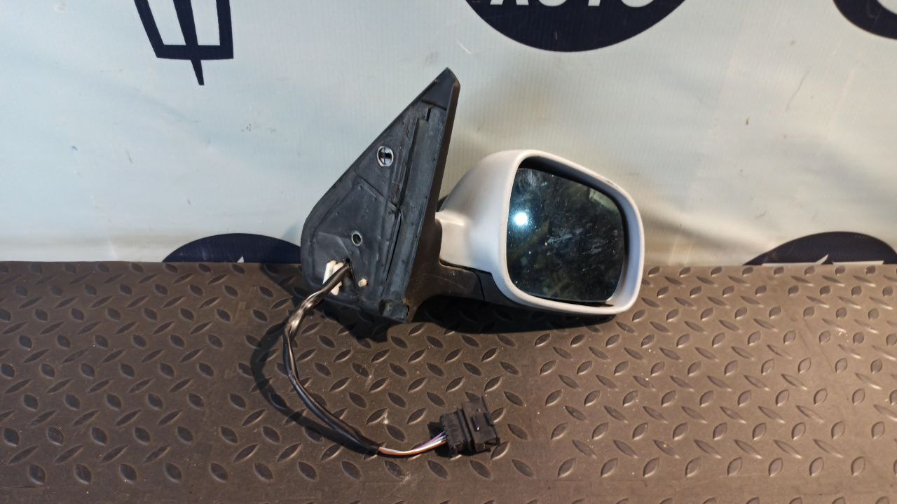 Зеркало правое Volkswagen Golf/4 1997-2006