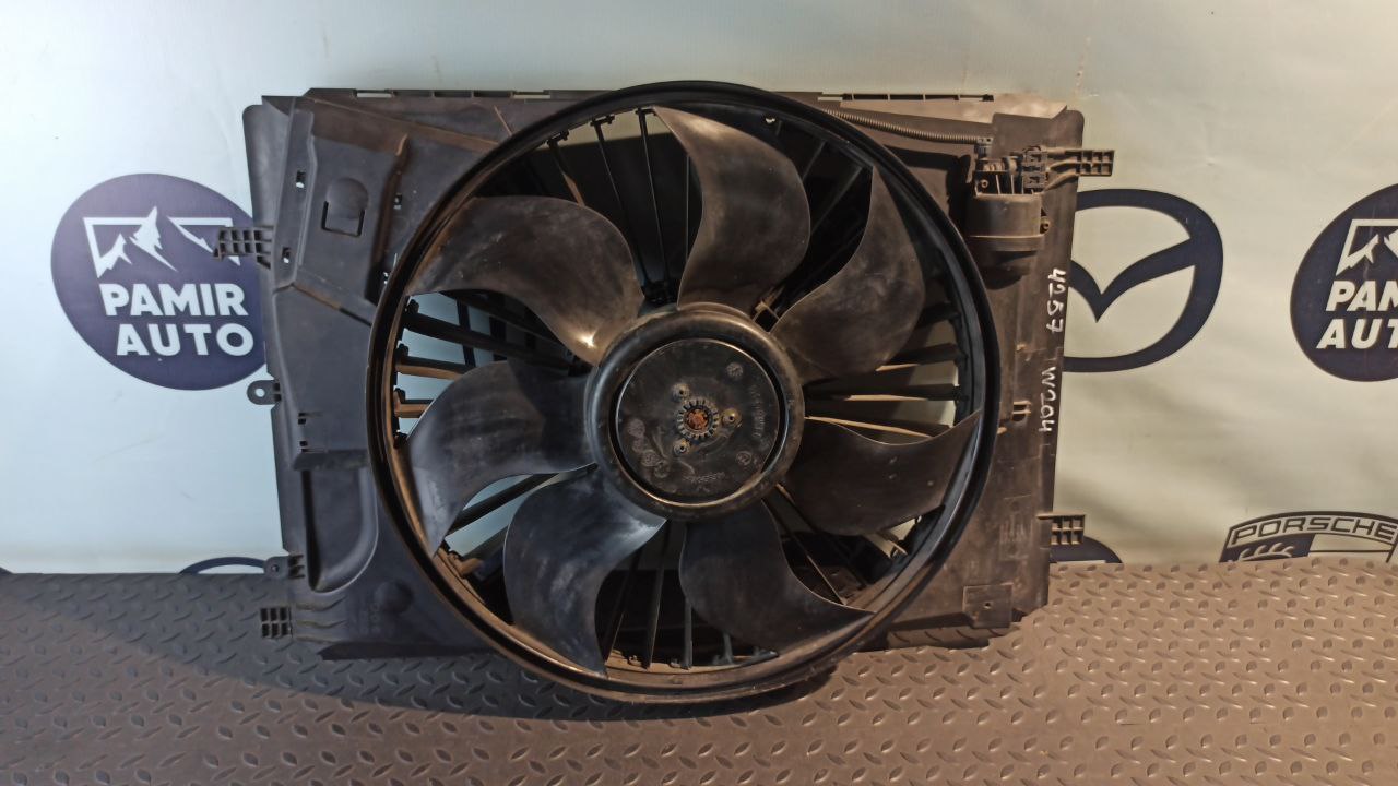 Вентилятор радиатора Mercedes C/W204 2006-2015