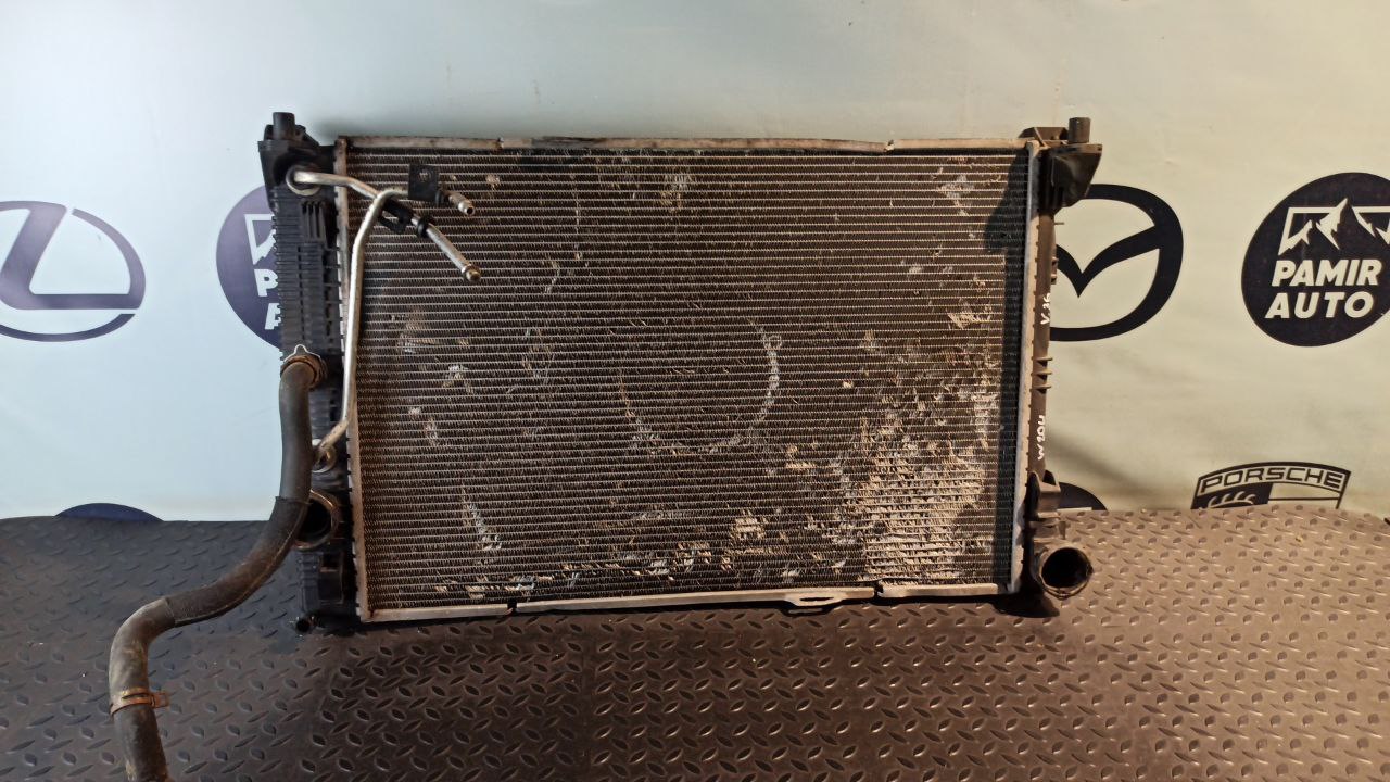 Радиатор ОЖ Mercedes C/W204 2006-2015