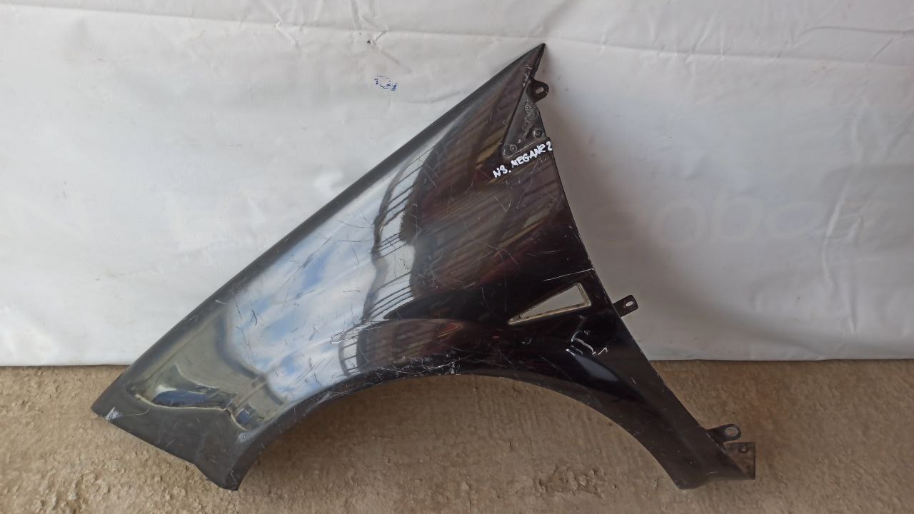 Крыло переднее левое Renault Megane/2 2002-2009