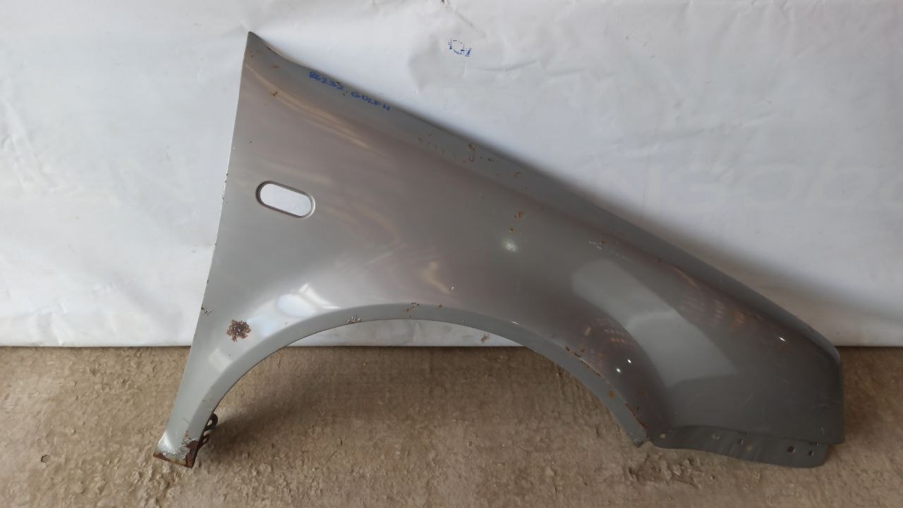 Крыло переднее правое Volkswagen Golf/4 1997-2006