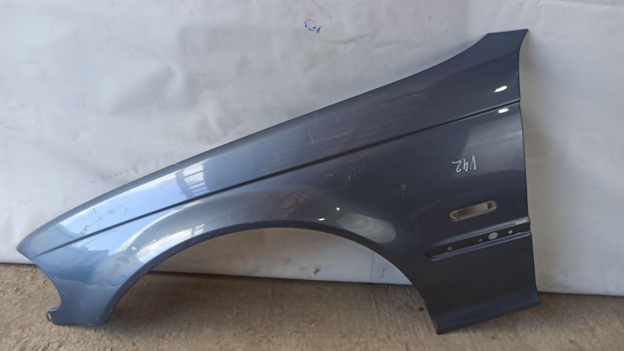 Крыло переднее левое BMW 3/E46 1998-2007