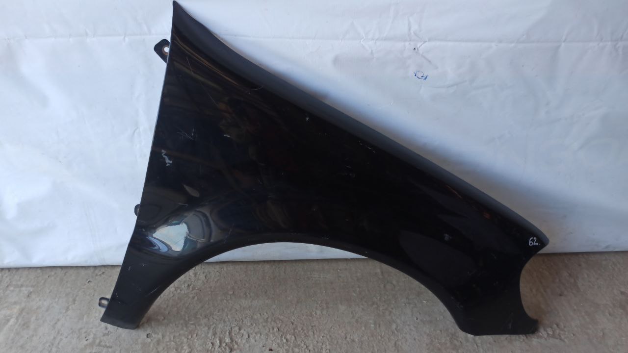 Крыло переднее правое Mercedes M/W163 1997-2005