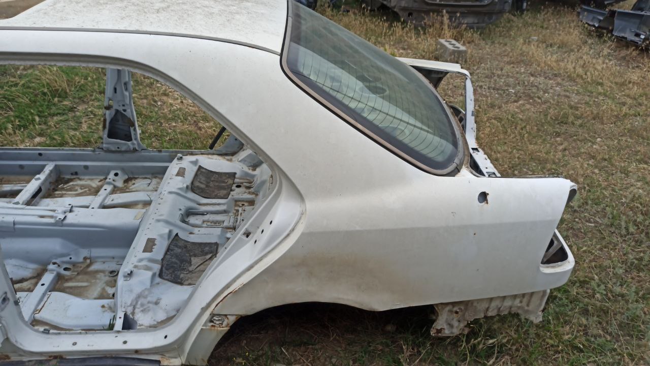 Крыло заднее левое Mercedes C/W202 1993-2001