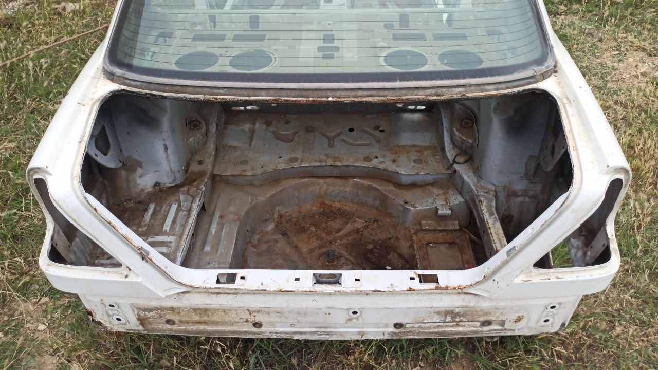 Панель задняя (Фартук) Mercedes C/W202 1993-2001