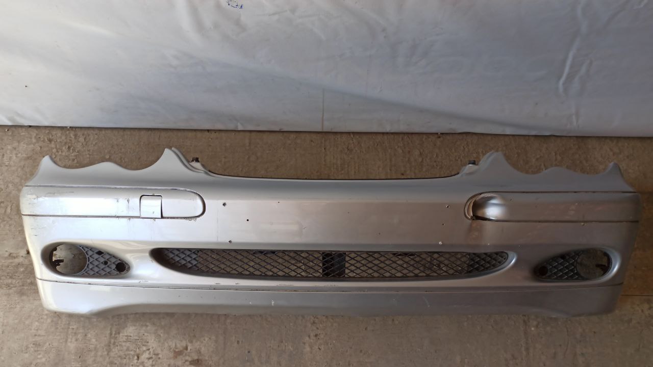Бампер передний Mercedes C/W203 2000-2008