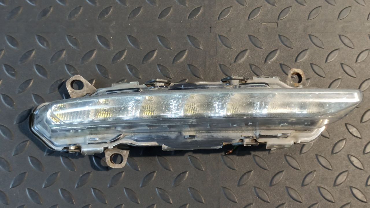 Ходовой огонь левый Mercedes C/W204 2006-2015