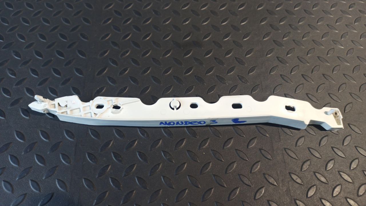 Кронштейн бампера передний левый Ford Mondeo/3 2000-2007