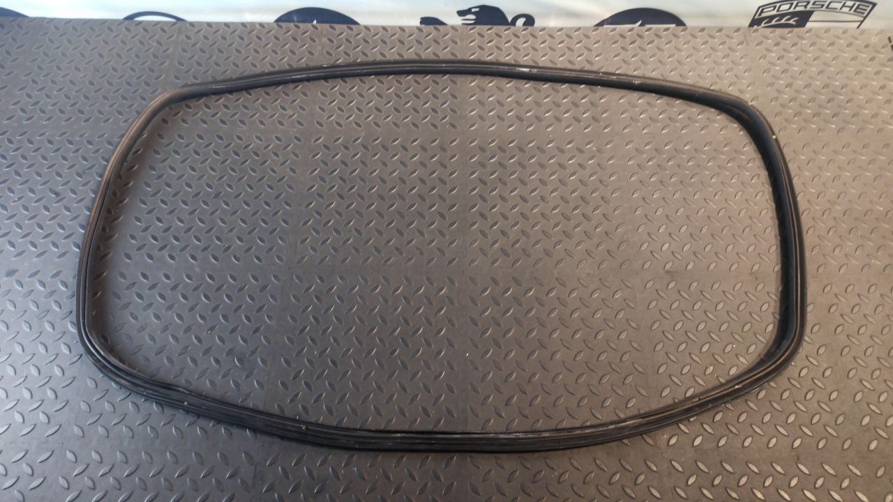 Уплотнитель стекла двери сдвижной левый Mercedes Vito/W639 2003-2014