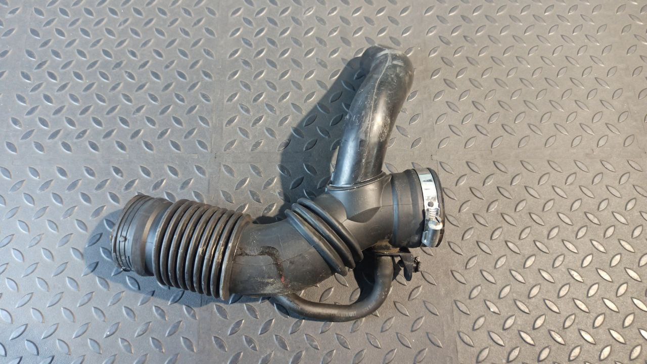 Патрубок воздушного фильтра Renault Megane/2 2002-2009