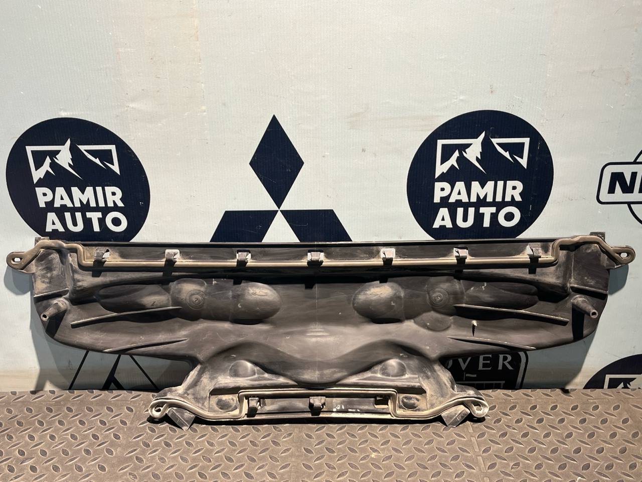 Накладка капота Mercedes E/W211 2002-2009