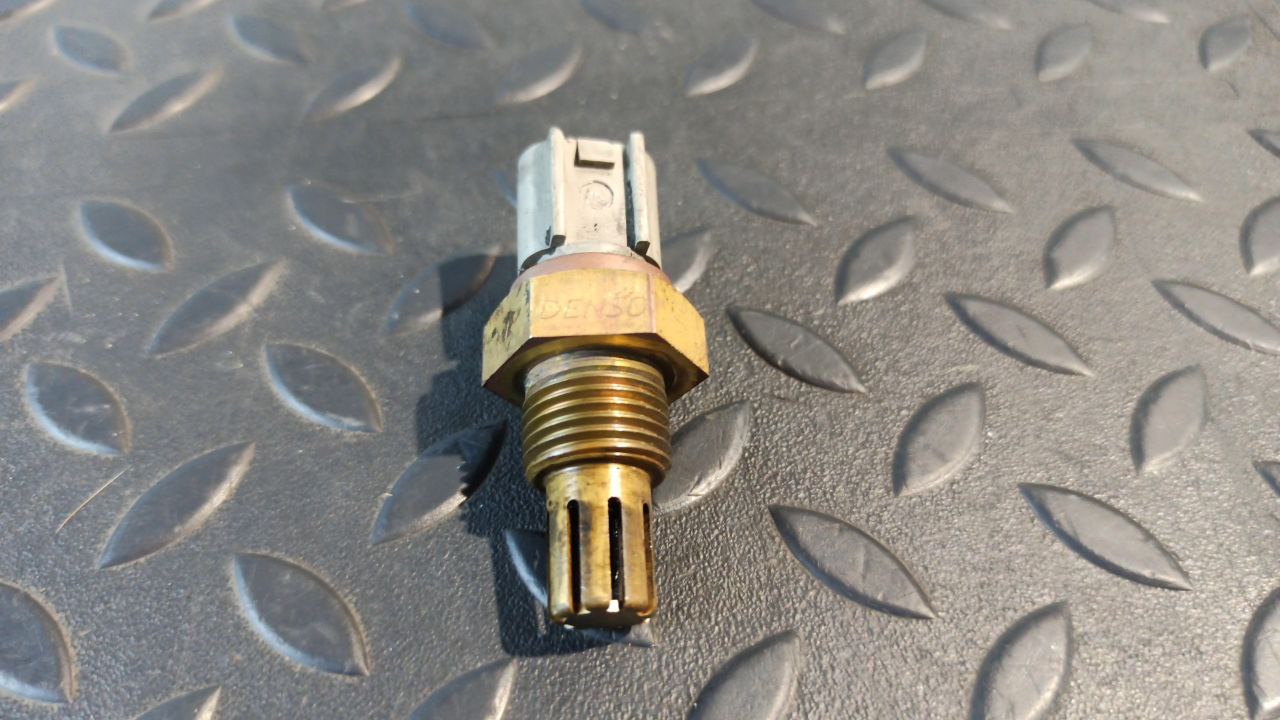 Датчик температуры воздуха Toyota Avensis/2 2003-2009