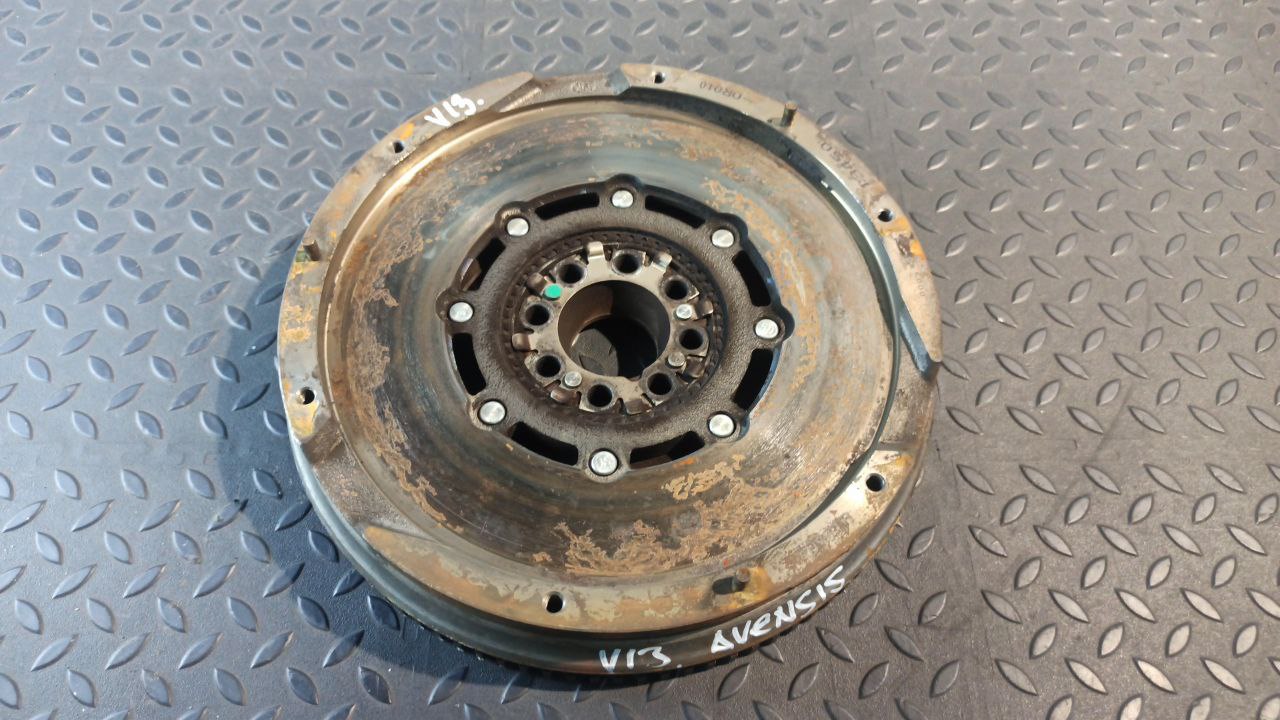 Маховик Toyota Avensis/2 2003-2009