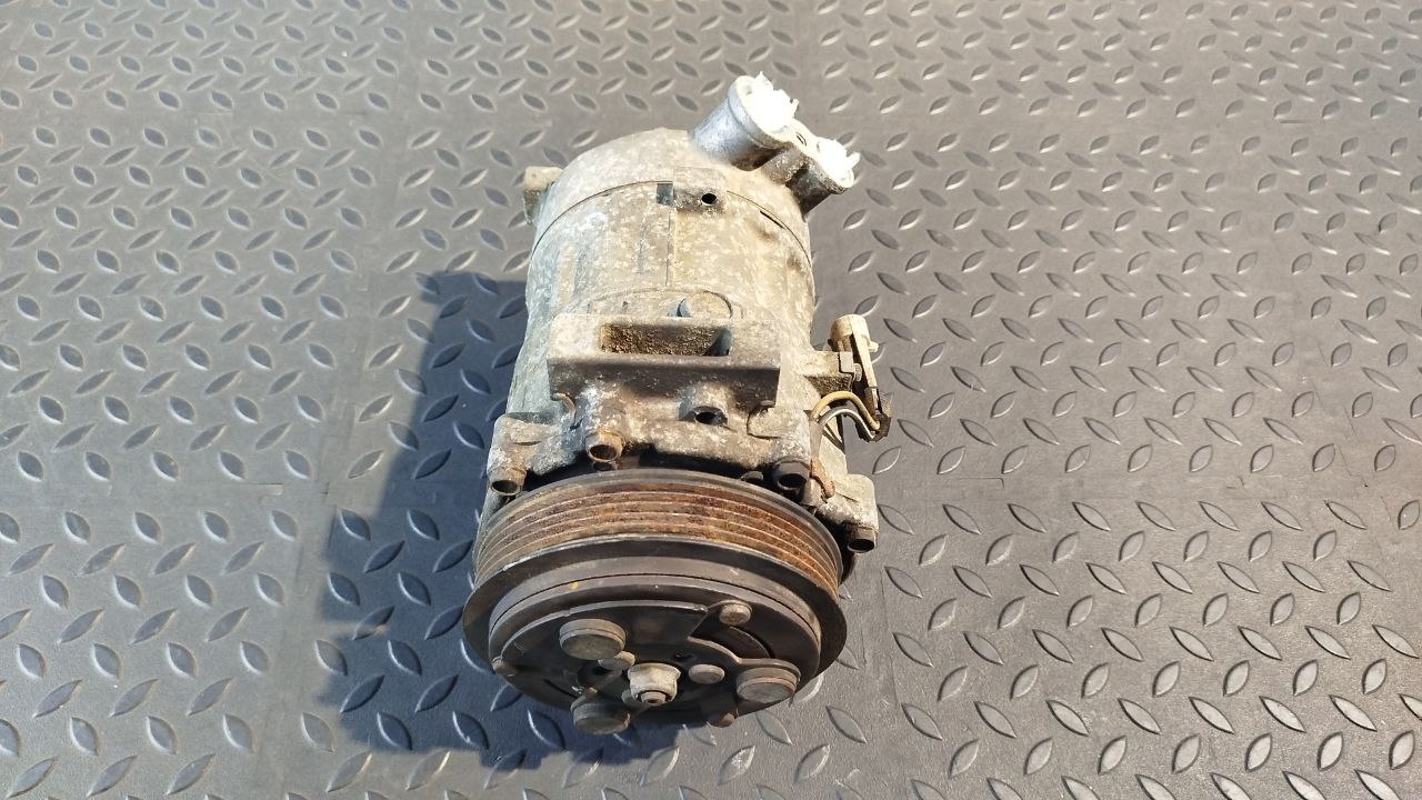 Компрессор кондиционера Opel Signum 2003-2008