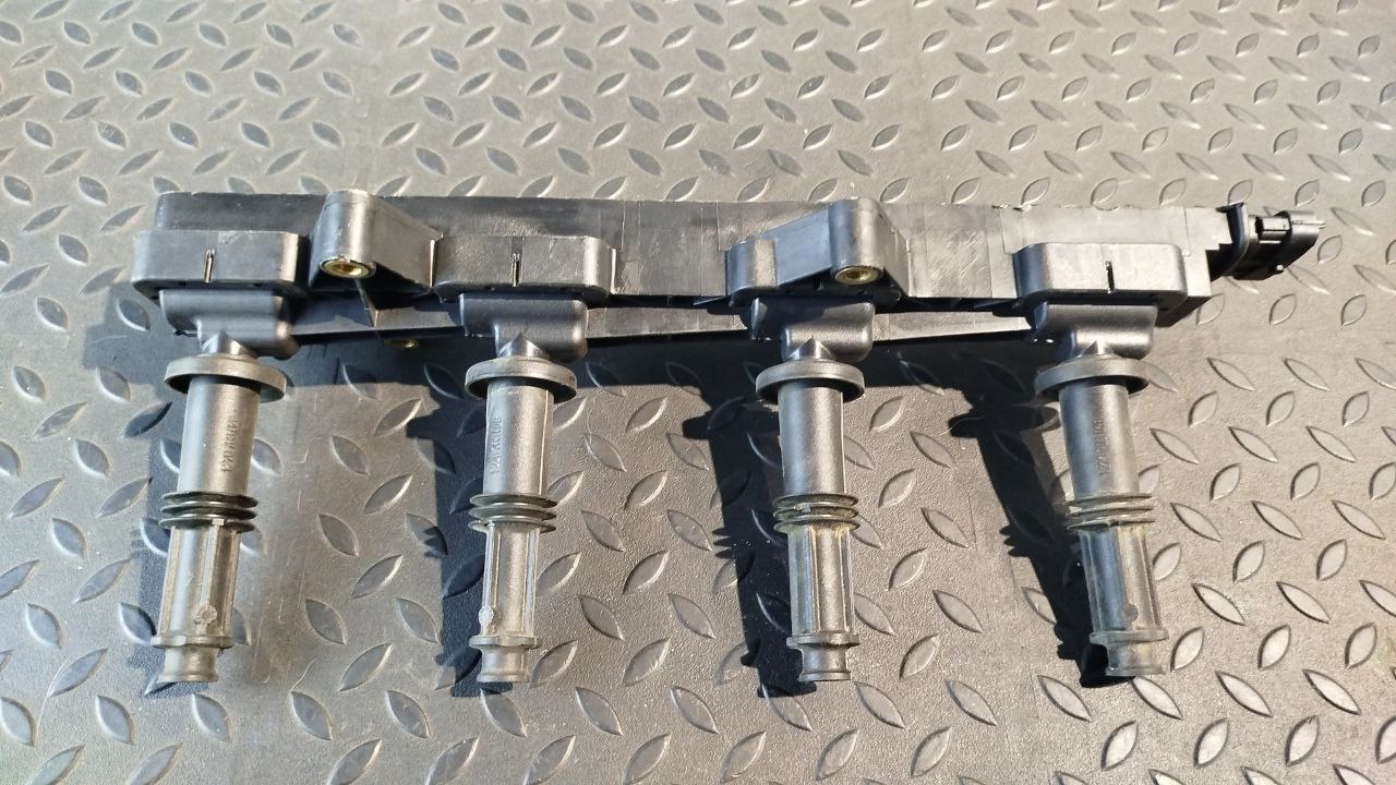 Катушка зажигания Opel Signum 2003-2008