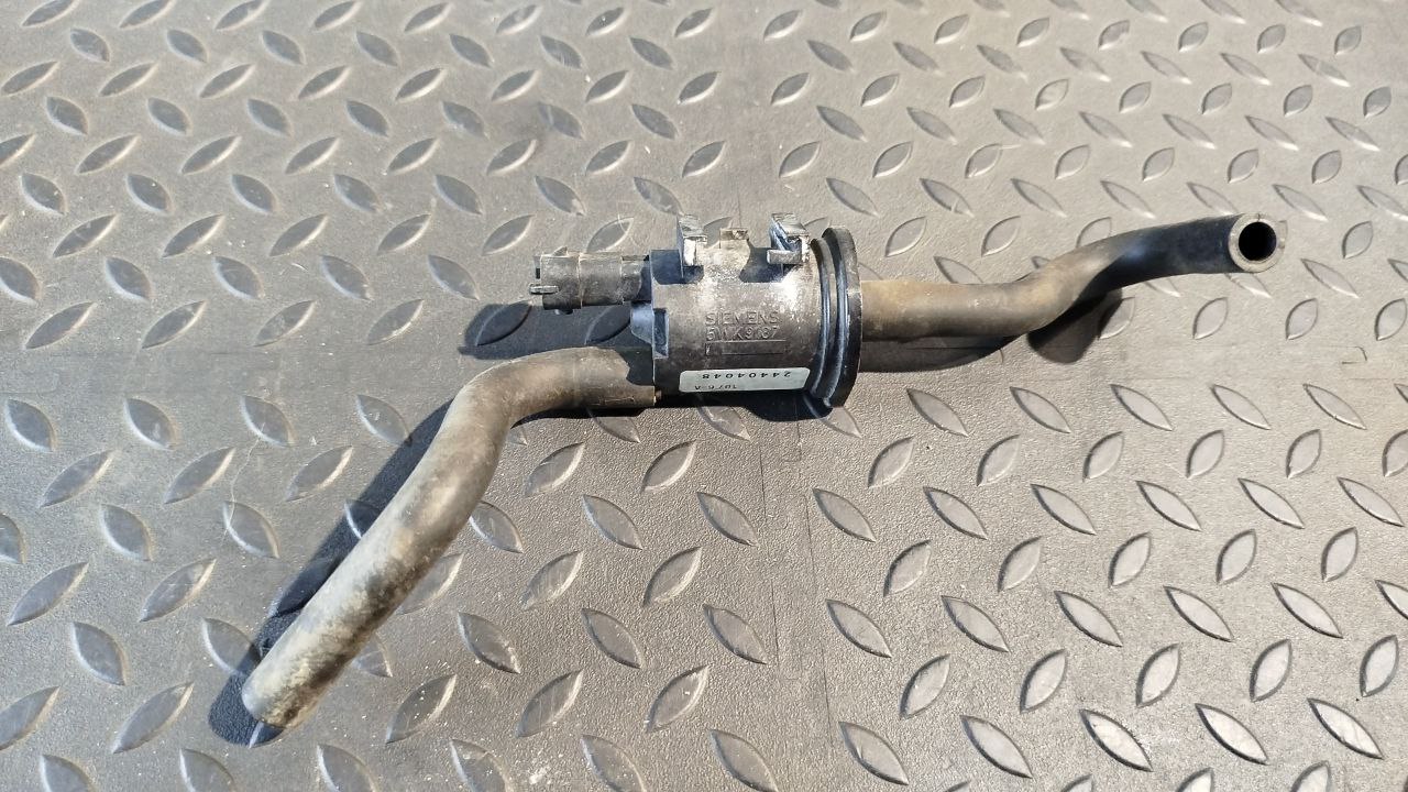 Клапан вентиляции топливного бака Opel Signum 2003-2008