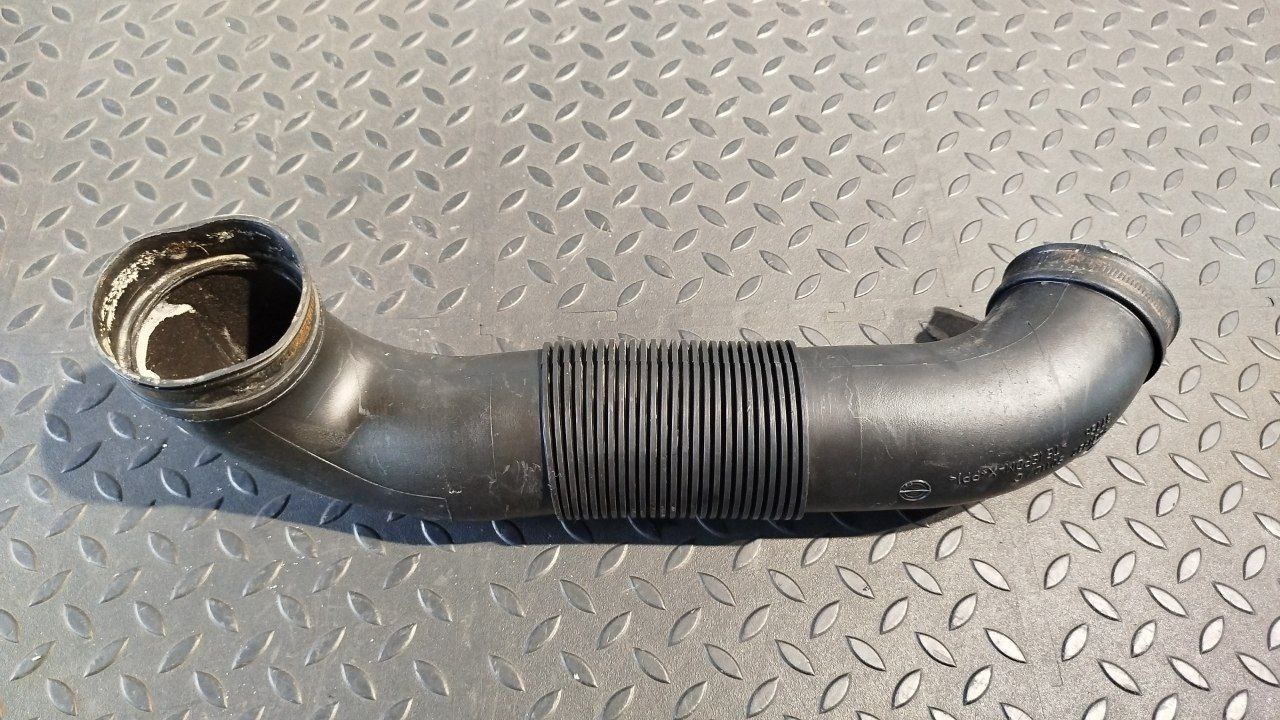 Патрубок воздушного фильтра Opel Signum 2003-2008