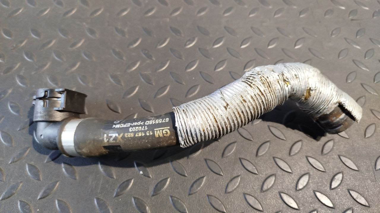 Патрубок ОЖ Opel Signum 2003-2008