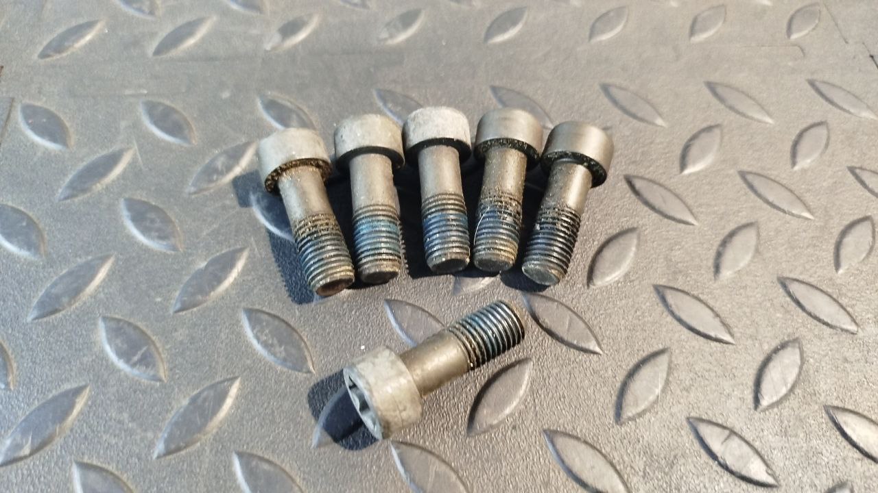 Болт маховика Opel Signum 2003-2008