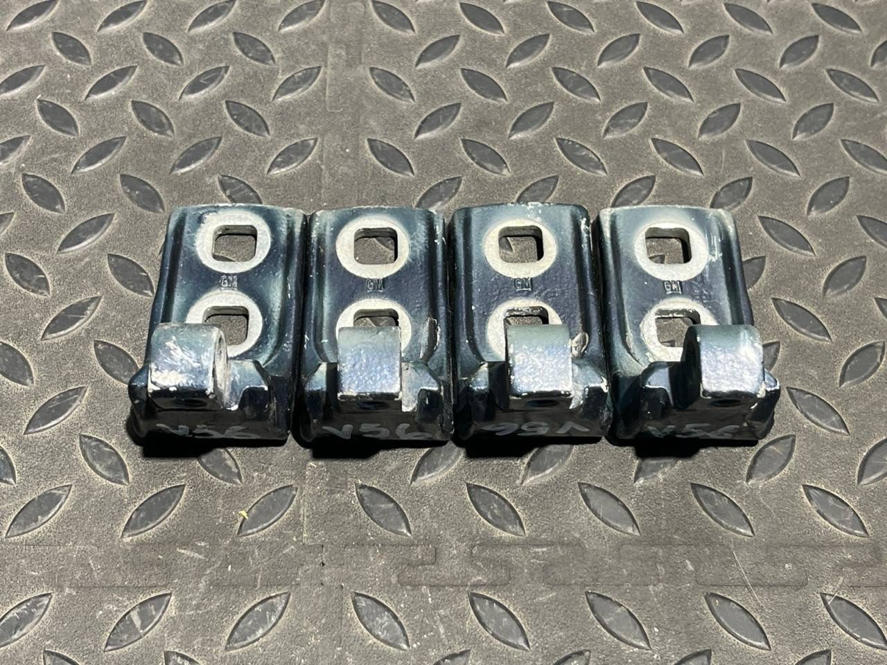 Петля двери передняя Opel Vectra/C 2002-2008