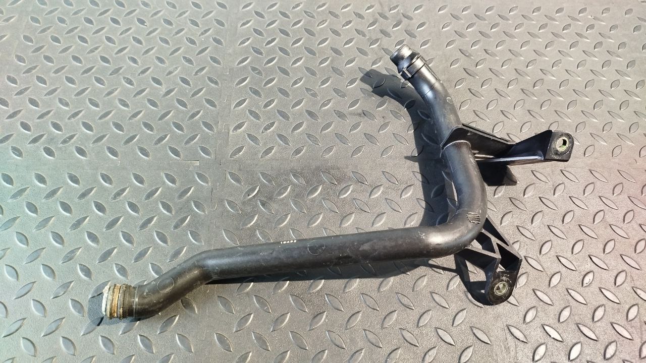 Трубка ОЖ BMW 3/E46 1998-2007