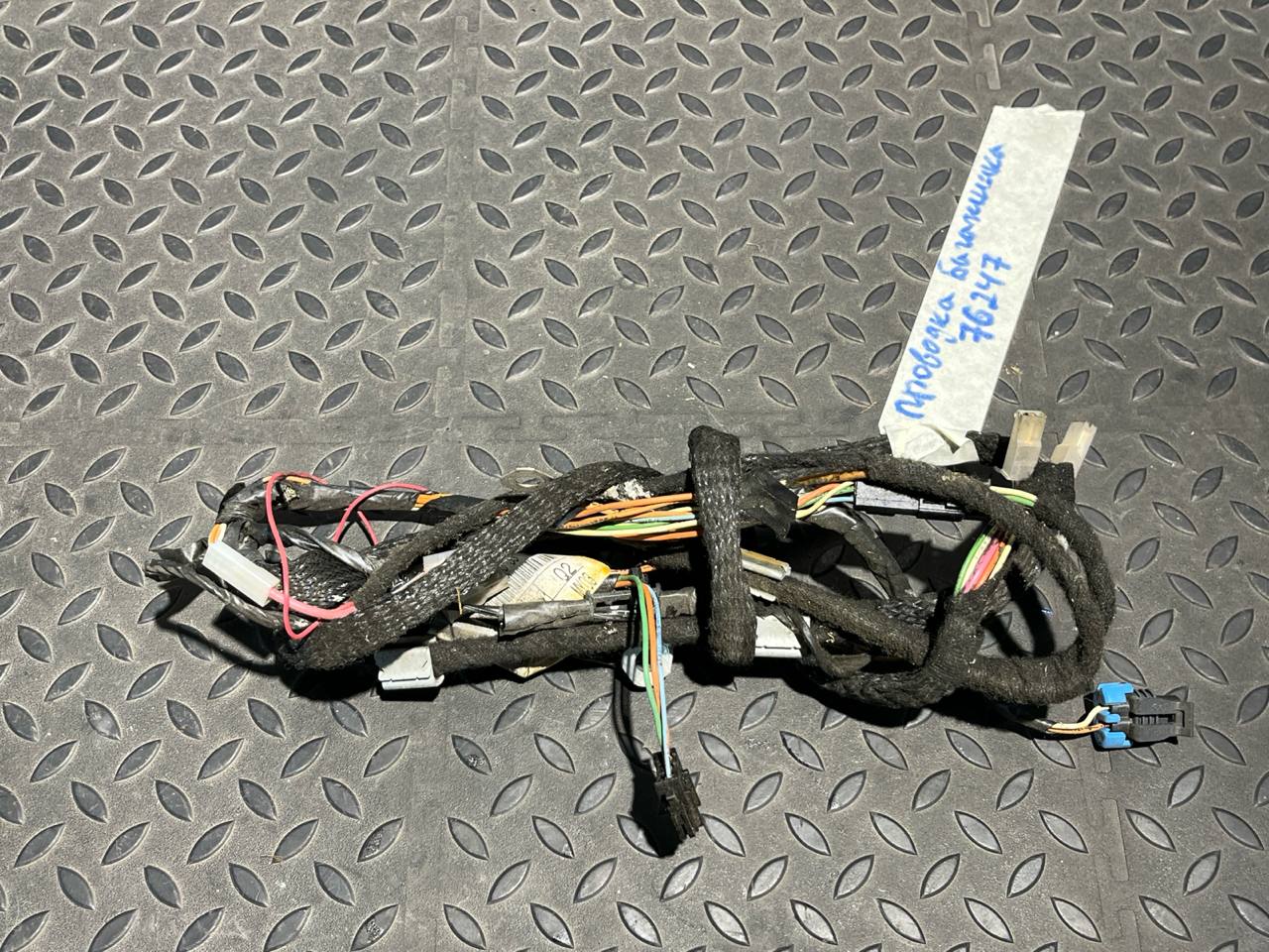 Проводка двери багажника Mercedes M/W163 1997-2005