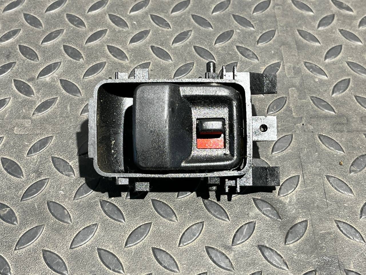 Ручка двери багажника Mercedes M/W163 1997-2005