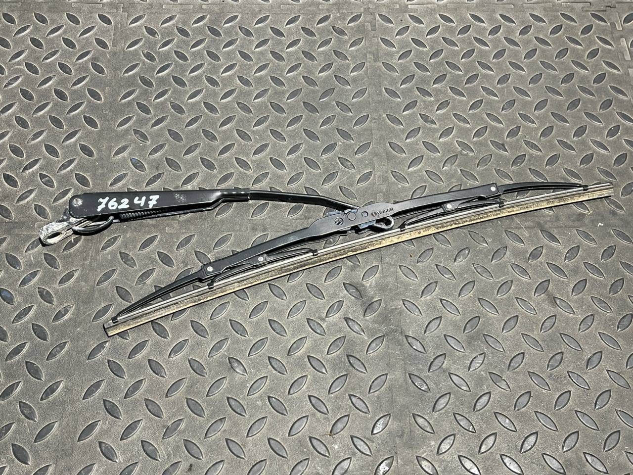 Поводок стеклоочистителя задний Mercedes M/W163 1997-2005