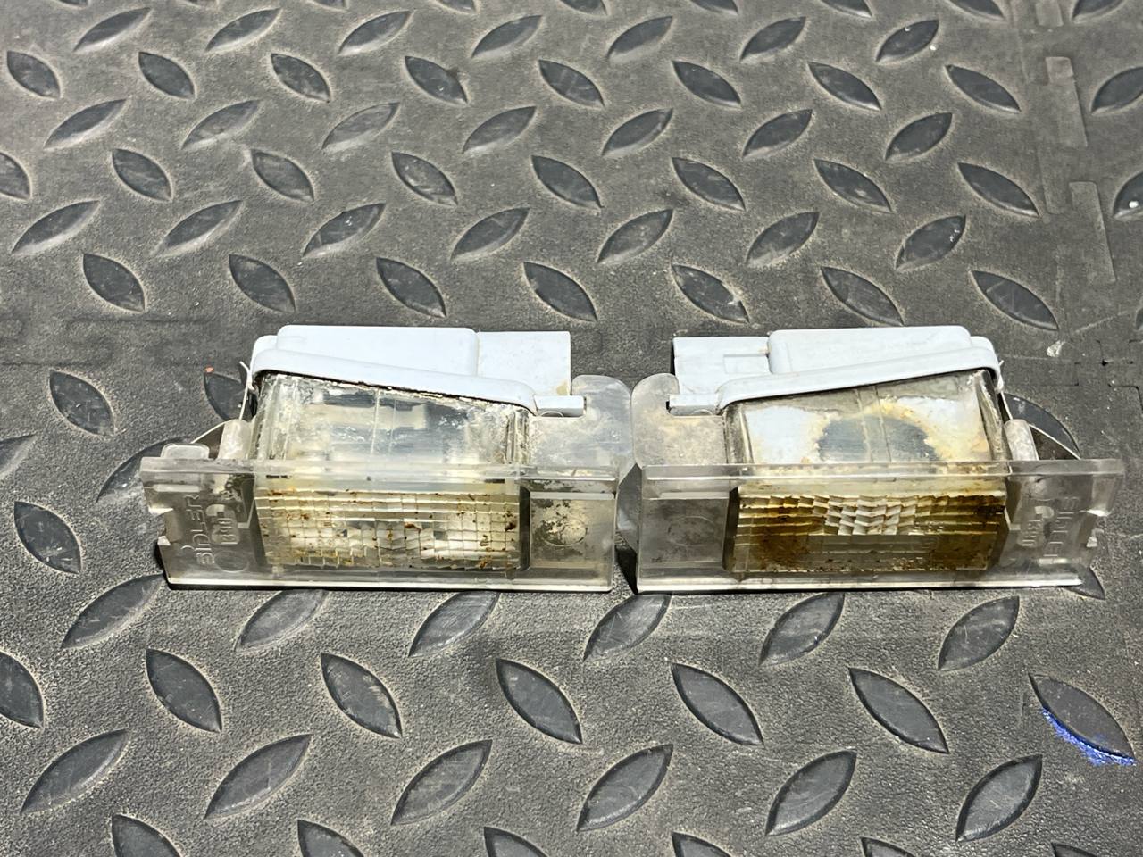 Фонарь подсветки номера Renault Megane/2 2002-2009