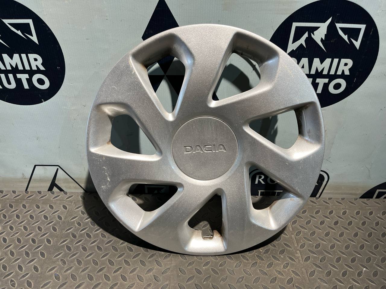 Колпак колесный Renault Logan 2004-2015