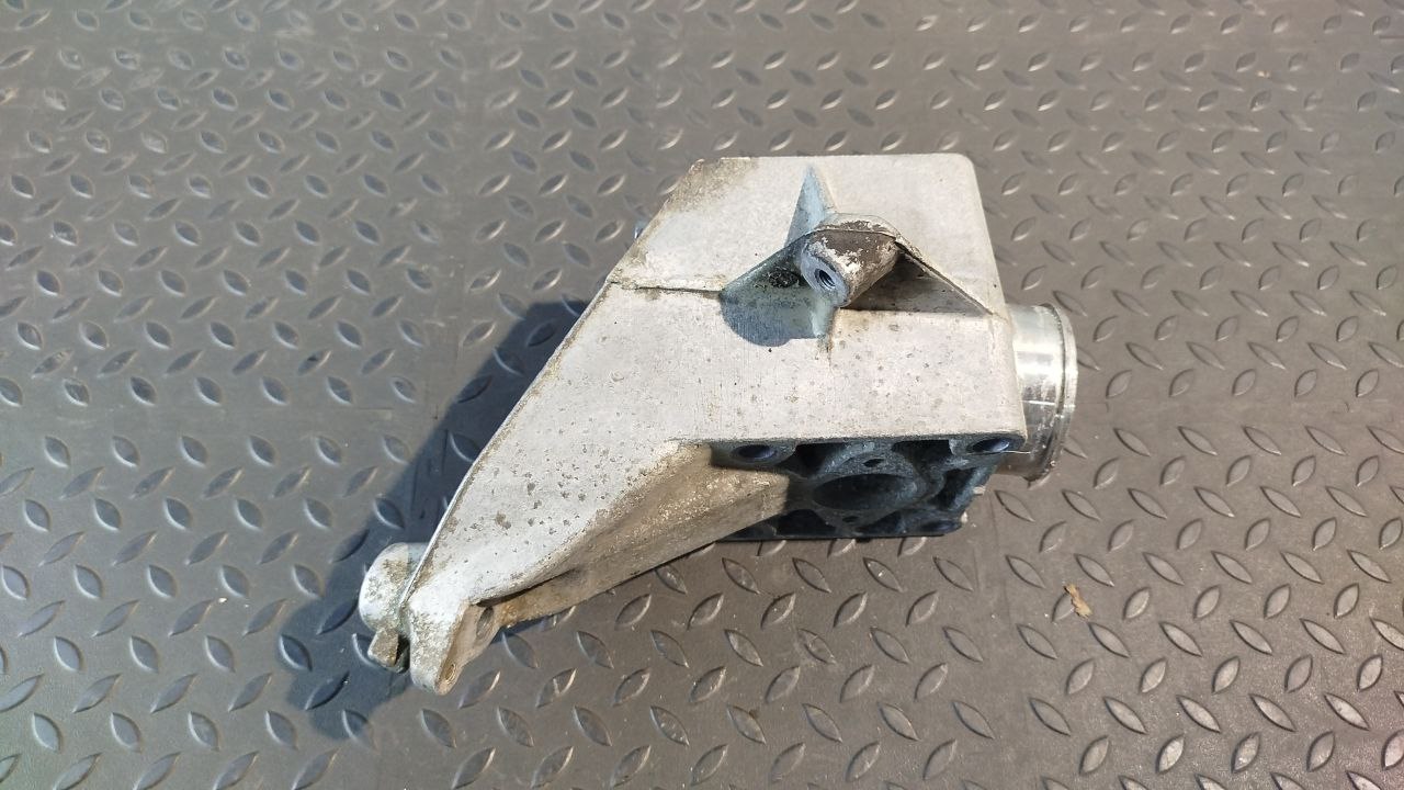 Кронштейн двигателя Mercedes Vito/W639 2003-2014