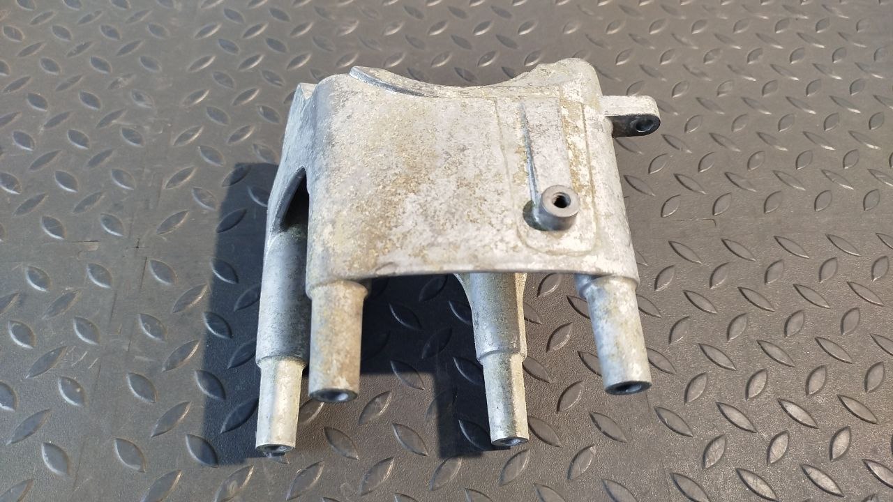 Кронштейн двигателя Mercedes Vito/W639 2003-2014