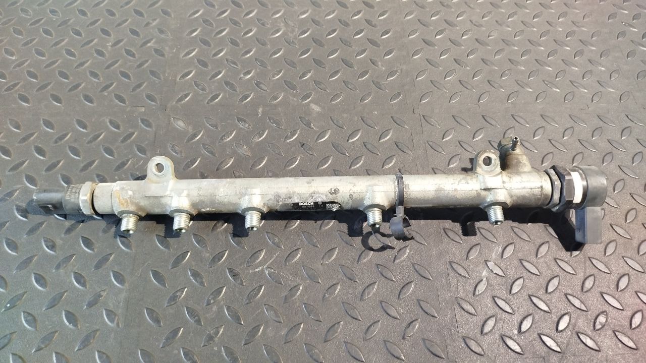 Рампа топливная Mercedes Vito/W639 2003-2014