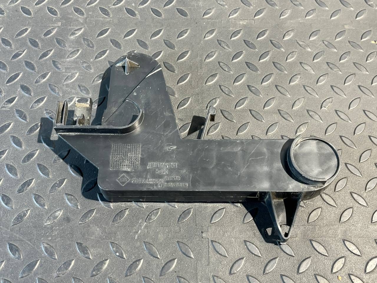 Кронштейн стеклоподъемника передний правый Renault Megane/2 2002-2009