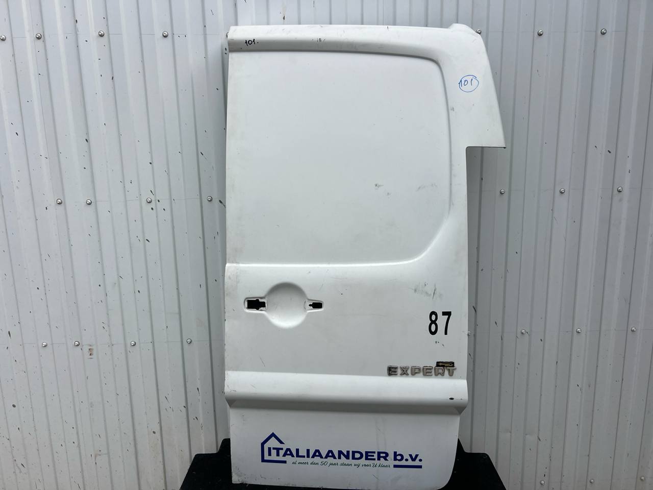 Дверь багажника правая Peugeot Expert/2 2007-2016