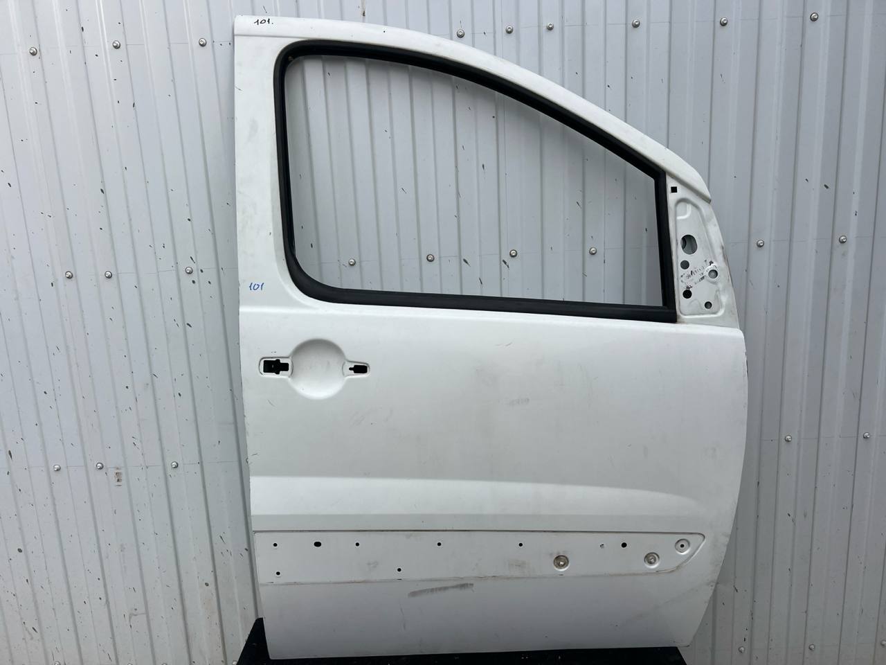 Дверь передняя правая Peugeot Expert/2 2007-2016