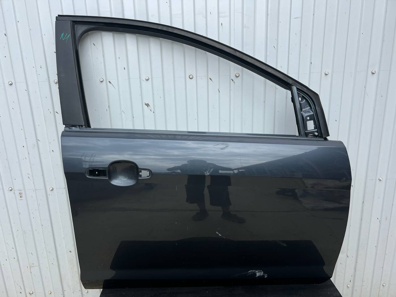 Дверь передняя правая Ford Focus/2 2004-2011