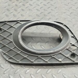 Решетка в бампер правая Mercedes M/W164 2005-2011