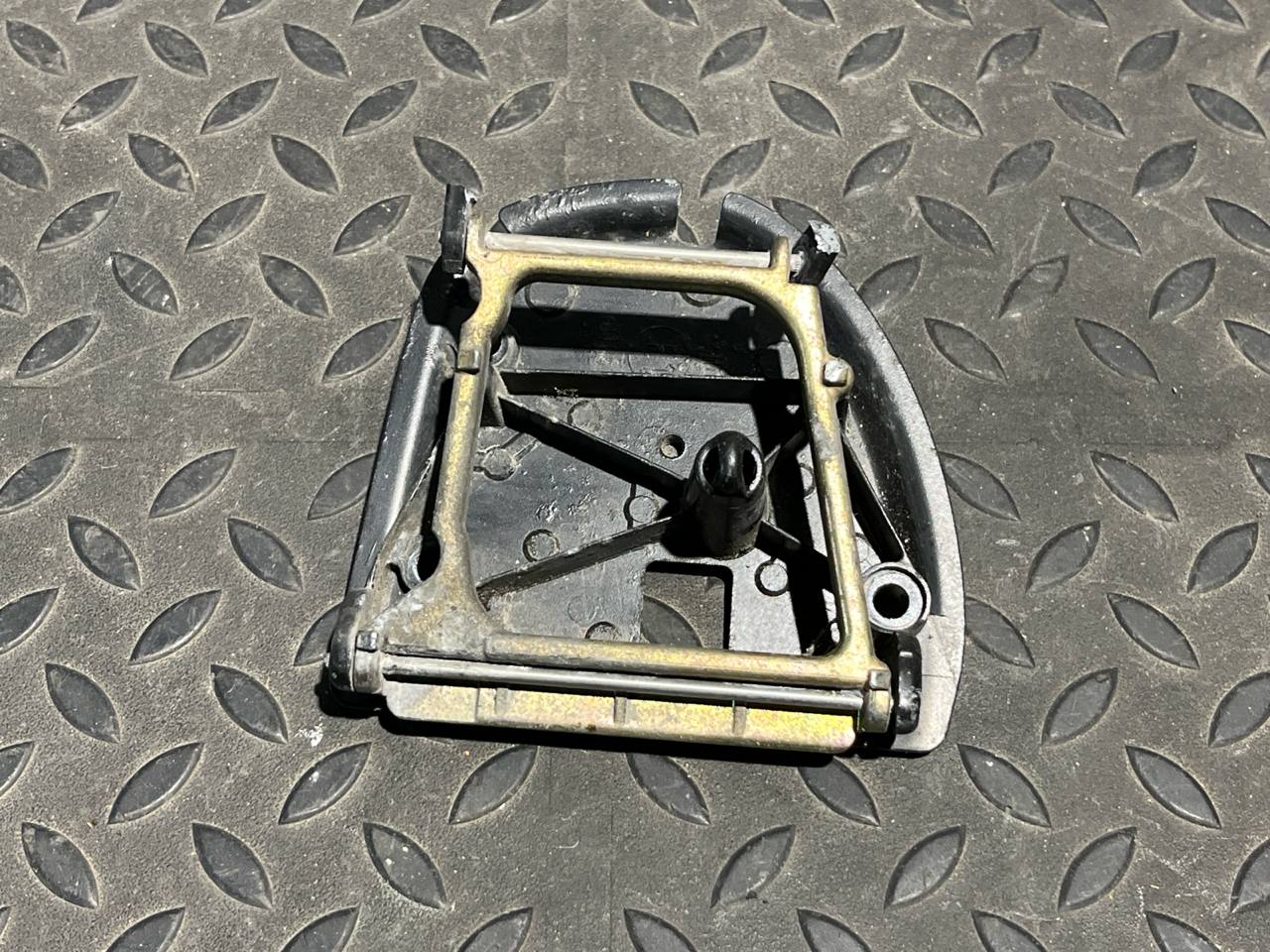 Зеркало левое Mercedes C/W203 2000-2008