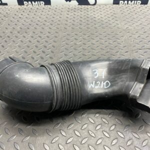 Патрубок воздушного фильтра Mercedes E/W210 1995-2003