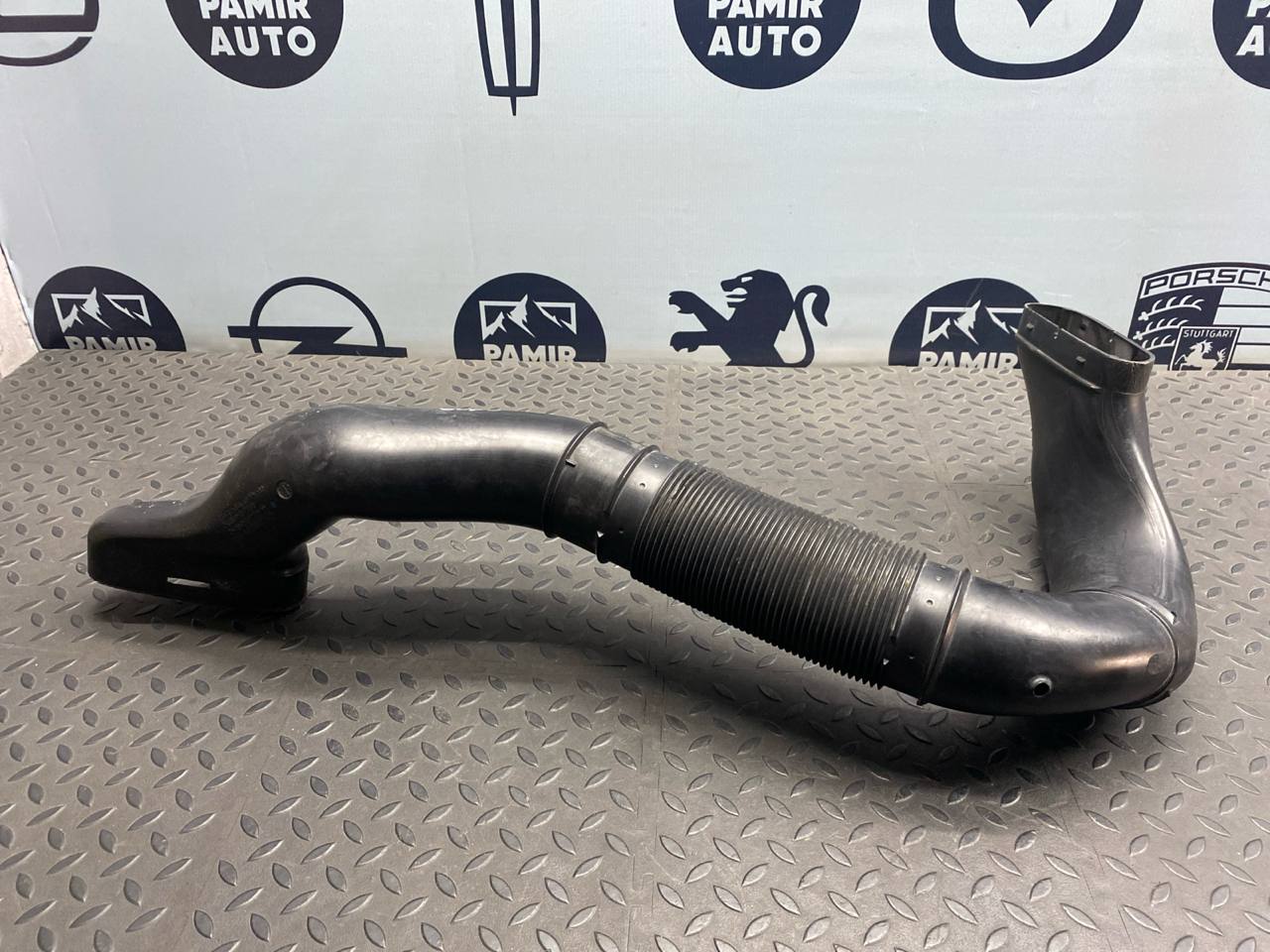 Патрубок воздушного фильтра Mercedes C/W203 2000-2008