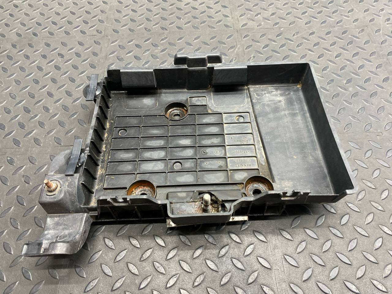 Крепление АКБ Renault Scenic/2 2003-2009