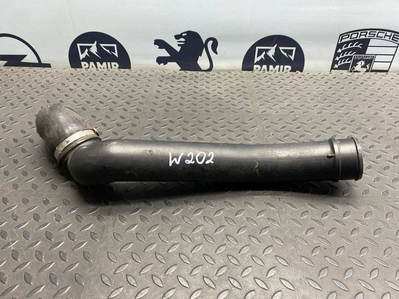 Патрубок интеркулера Mercedes C/W202 1993-2001