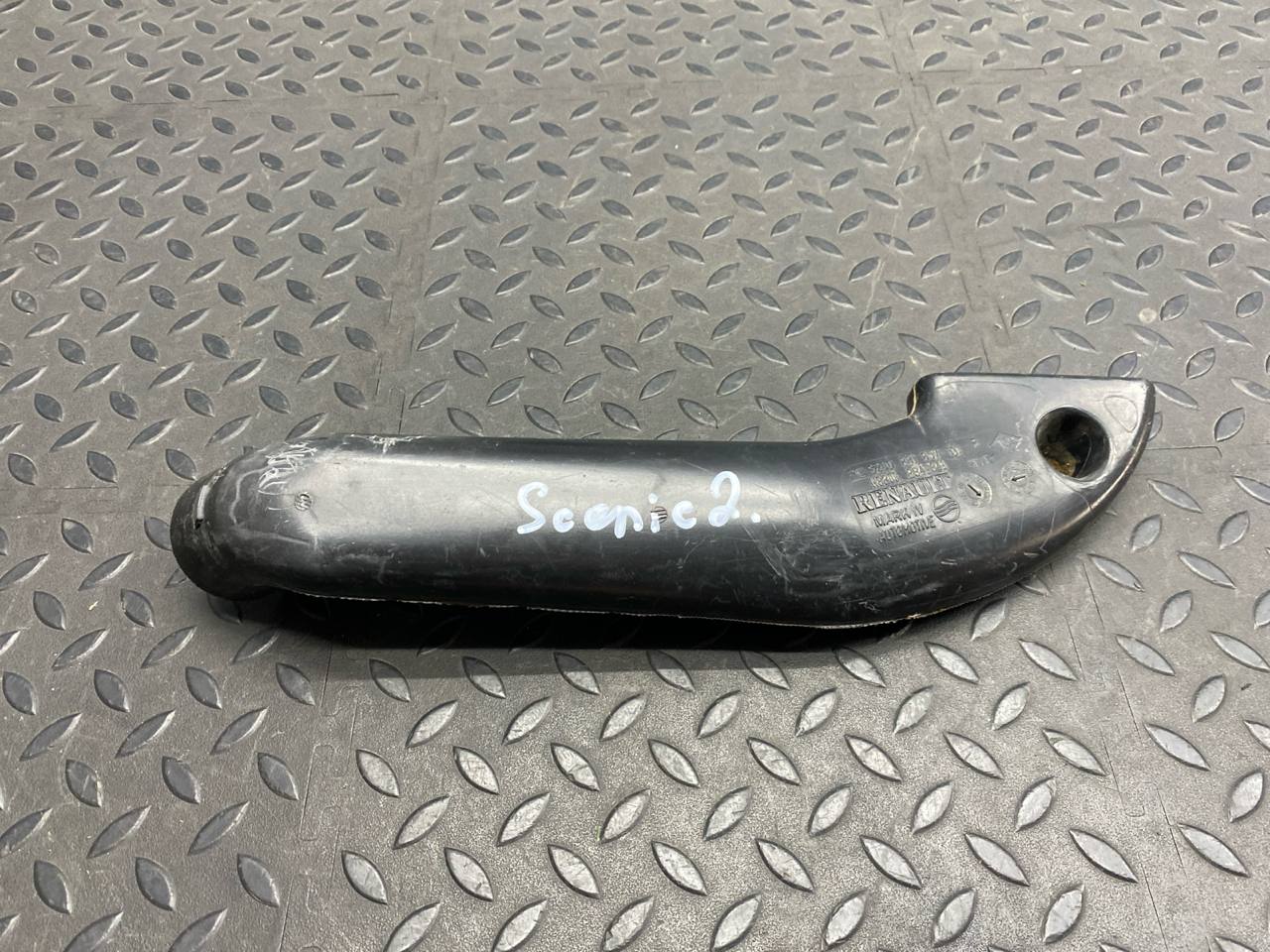 Патрубок воздушного фильтра Renault Scenic/2 2003-2009