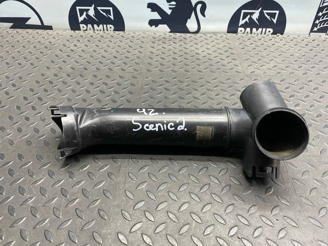 Патрубок воздушного фильтра Renault Scenic/2 2003-2009