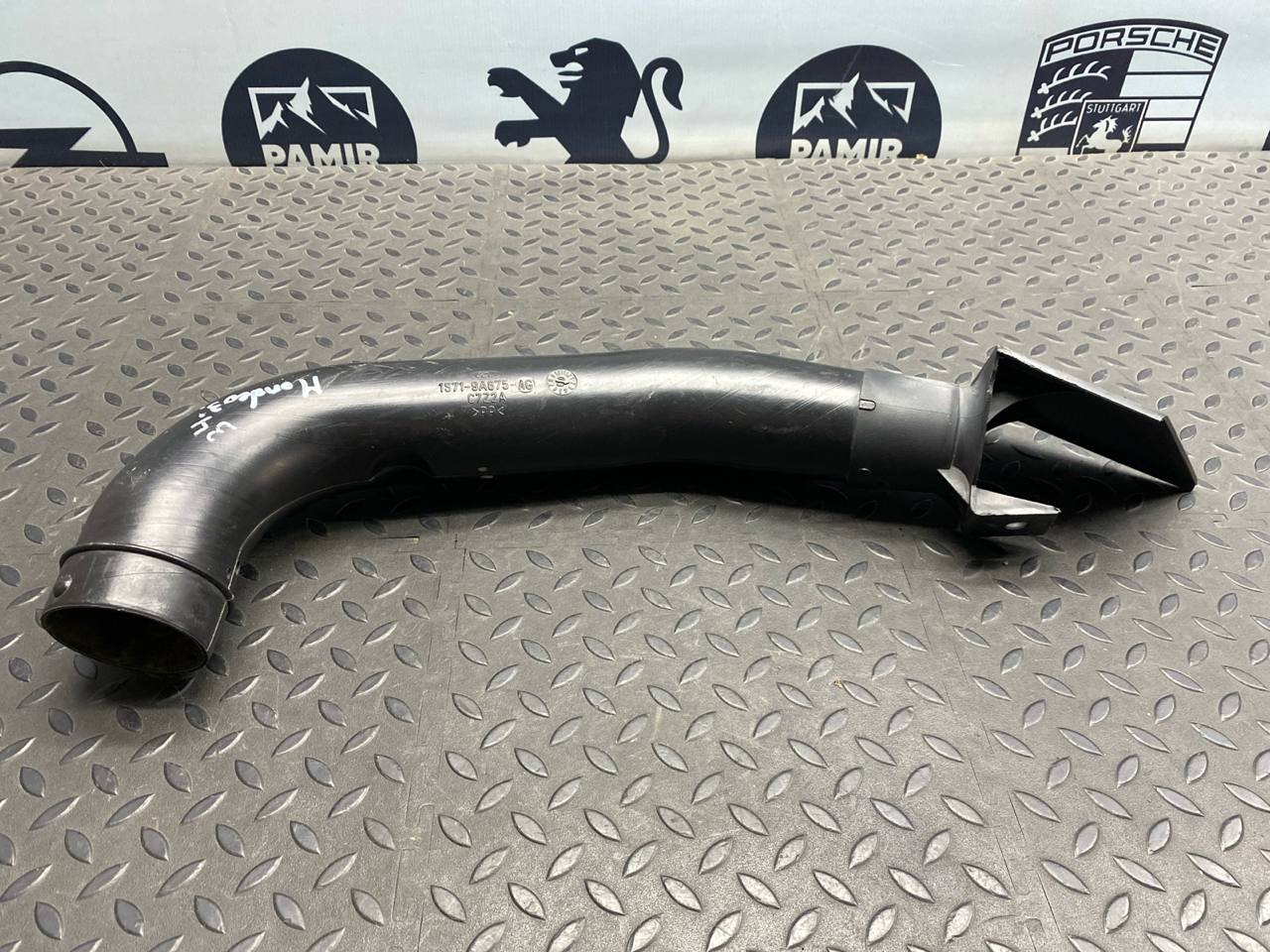 Патрубок воздушного фильтра Ford Mondeo/3 2000-2007