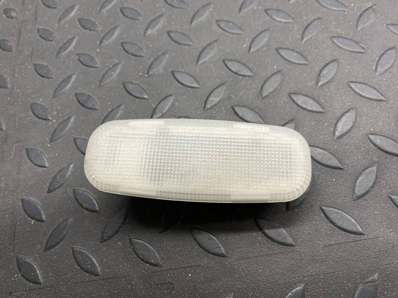 Плафон салонный Mercedes E/W210 1995-2003